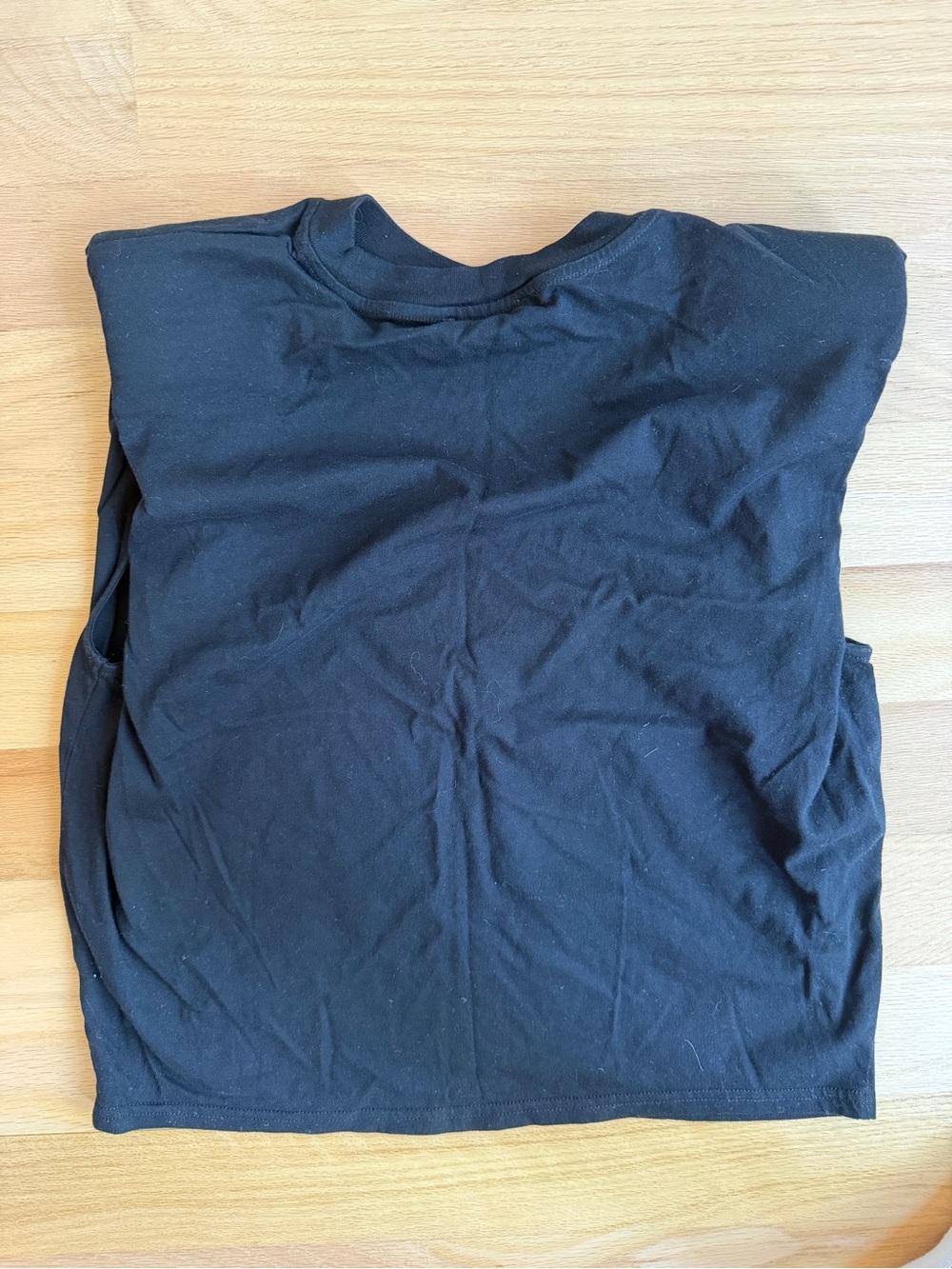 Aritzia Black Shoulder Pad Tank - Picture 4 of 4